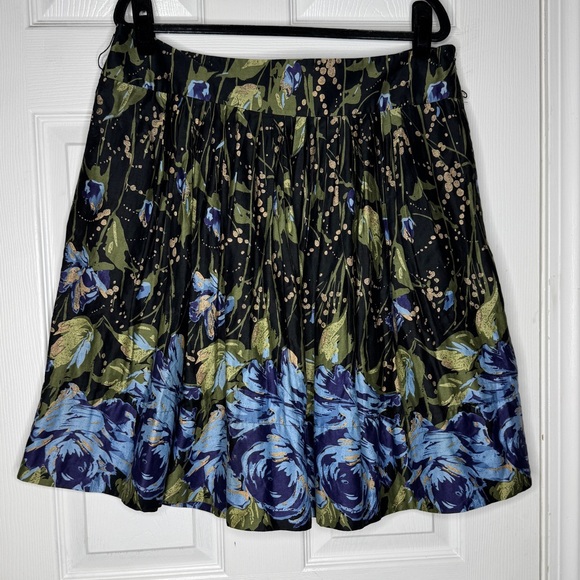 Ann Taylor LOFT Skirt Women's 14 Black Blue Floral Pleated A-Line Pockets - Picture 1 of 6